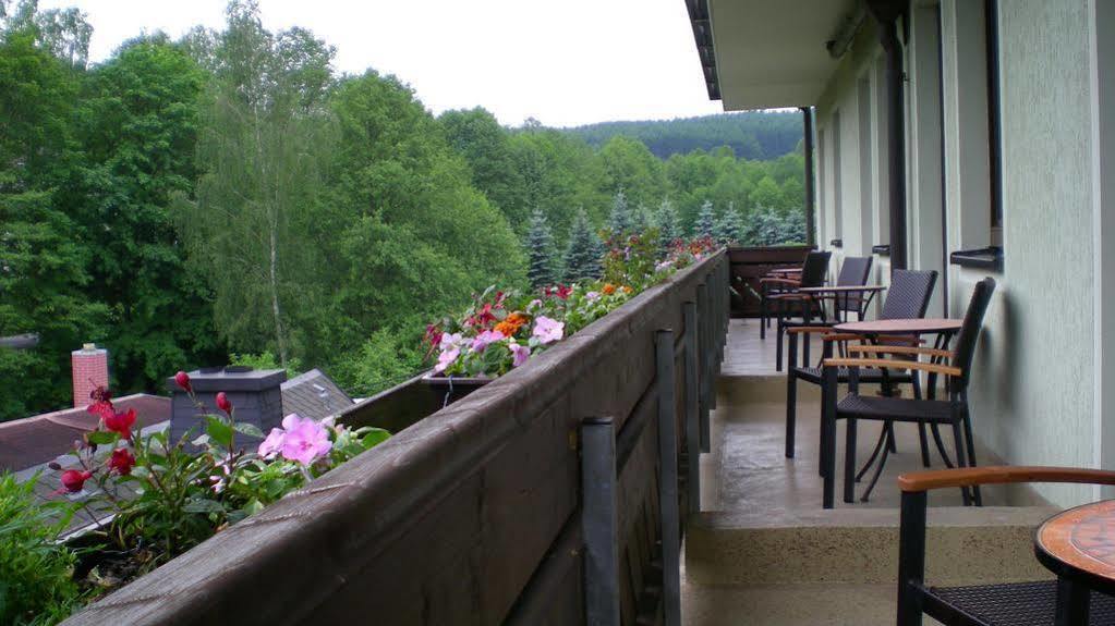 Hotel Obere Muhle บัดเอลสเตอร์ ภายนอก รูปภาพ